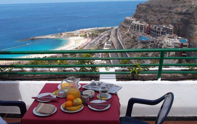 Uitzicht vanaf appartement van Appartementen Palmera Mar op Gran Canaria